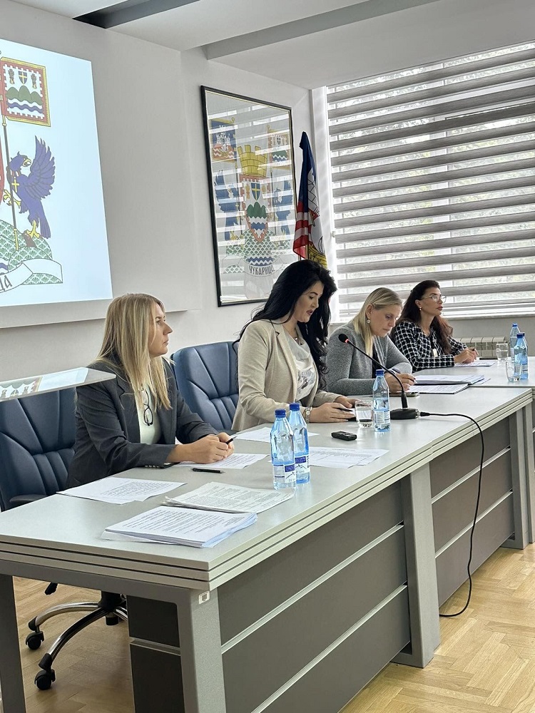 ИЗВЕШТАЈ СА 10. СЕДНИЦЕ СКУПШТИНЕ ГРАДСКЕ ОПШТИНЕ ЧУКАРИЦА ОДРЖАНЕ 06.10.2025. године У СВЕЧАНОЈ САЛИ ГО ЧУКАРИЦА