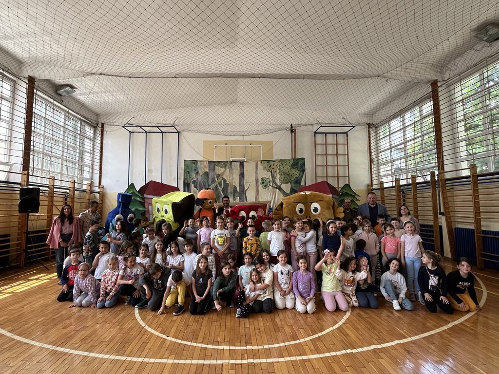 Еколошка представа за децу „Рециклосауруси“