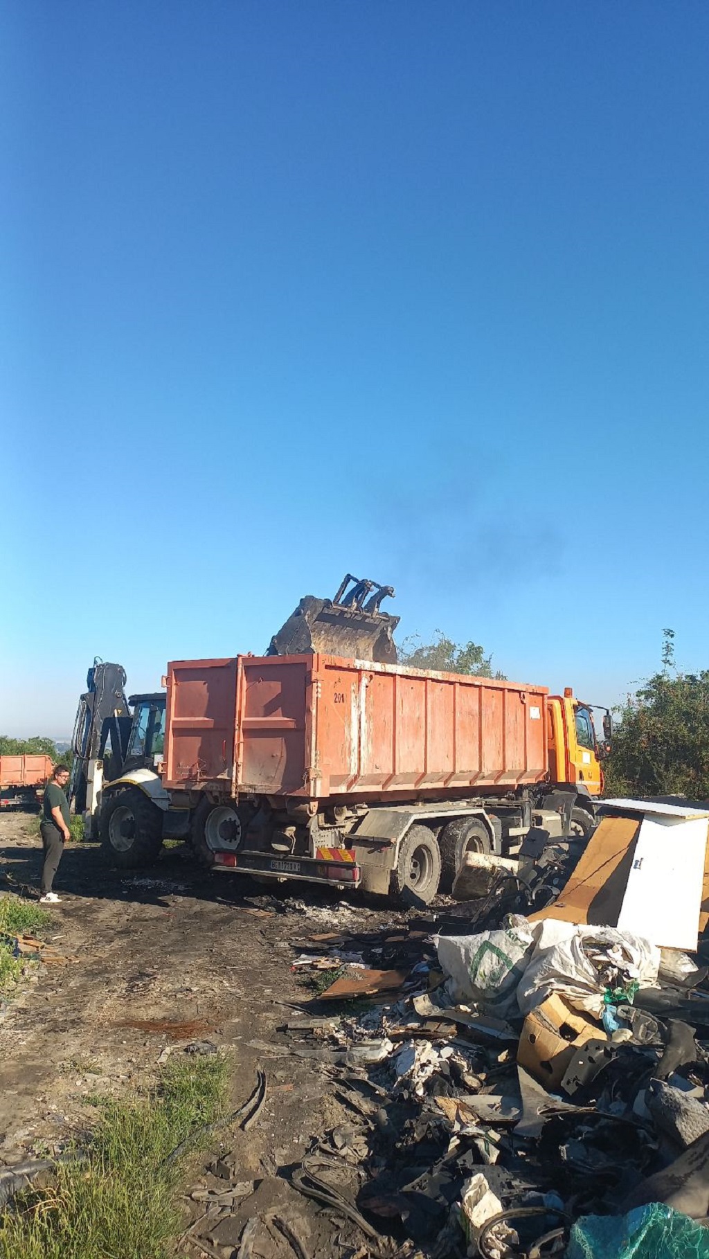 Уклоњена дивља депонија у близини Ибарске магистрале