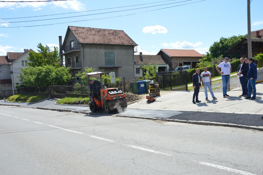 Завршетак изградње тротоара у Улици Стевана Филиповића у Железнику