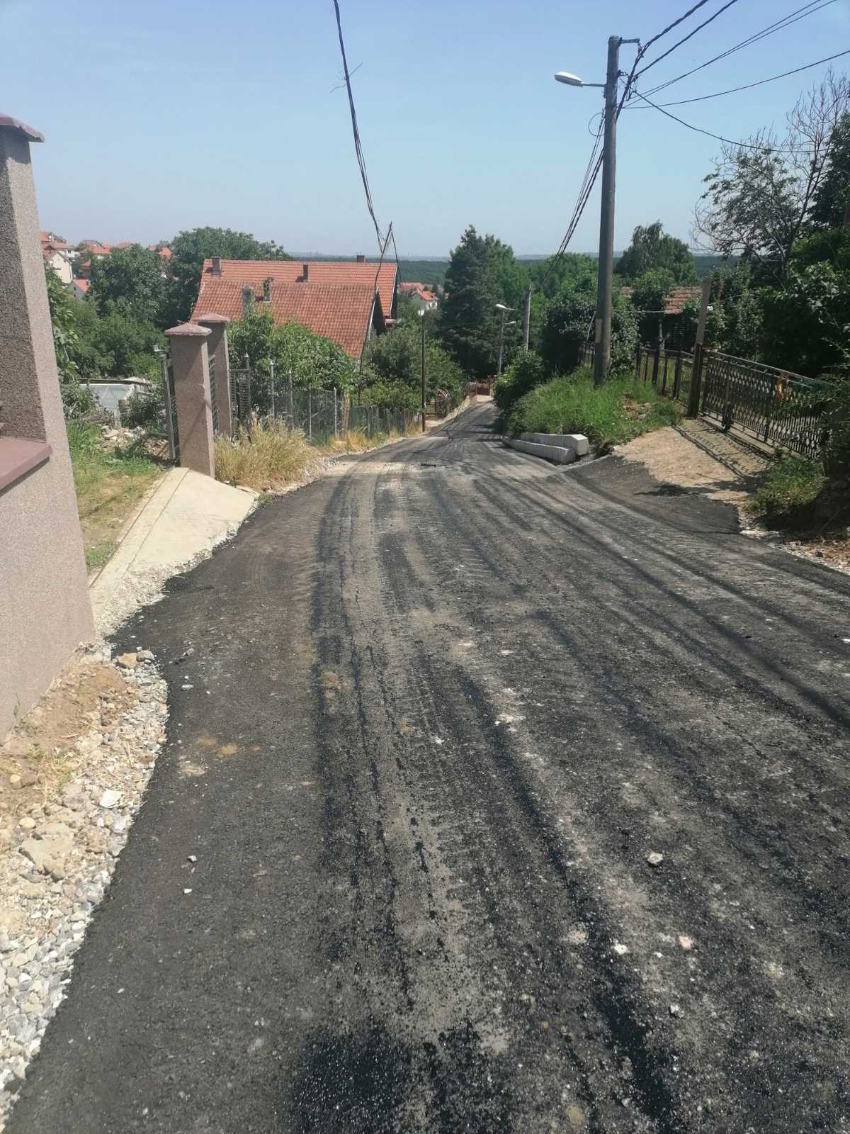 Реконструисане Сарићева и Улица Живојина Недељковића у Сремчици