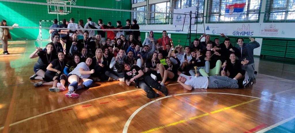 Почело општинско првенство у одбојци за средње и основне школе